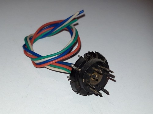 Anschlussstecker