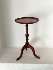 Kleiner Beistelltisch