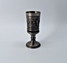 SKS-Zinnbecher mit Relief