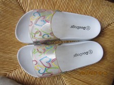 DooDogs Badeschuhe Kinder 30 weiß mit Glitzerherzen neu