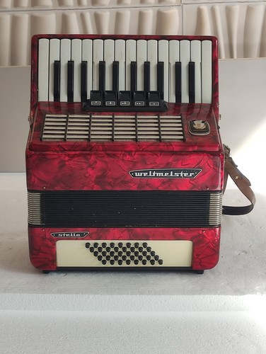 Piano accordions used - , music