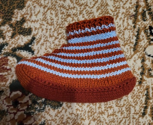 Handgestrickte socken - handgestrickte,