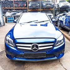 Eine mutter mercedes - mutter, c