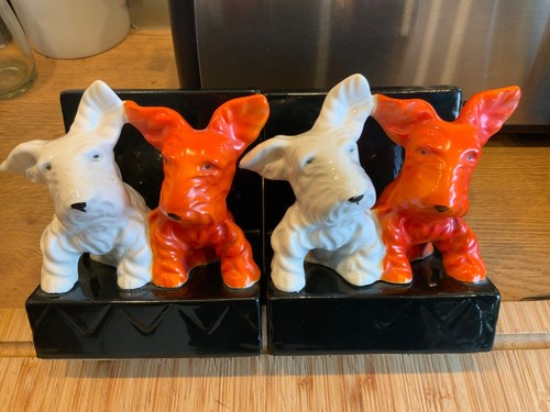 Hunde art deco buchstützen - art,