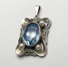 Blautopas Anhänger aus 835 Silber mit Saatperlen– Jugendstil-inspiriertes Design