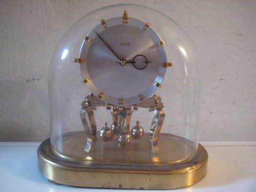 Wohnzimmeruhr mechanisch