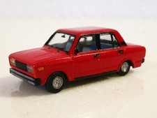 Lada 2105 Nova HO 1:87 rot S.E.S. Umbau (Versupert)