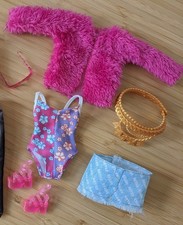 Barbie Curvy Outfit Puppen