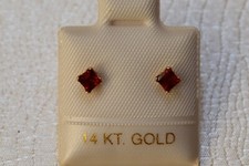 Feinste Granat Ohrstecker - 3