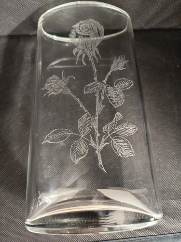 Glasvase mit blumenmotiv - glasvase,