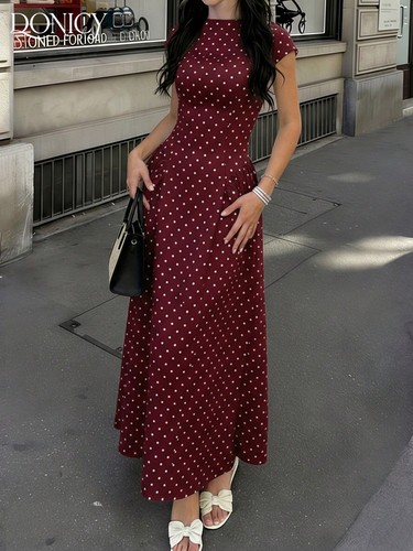Elegantes gelbes maxikleid mit - elegantes,