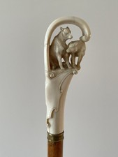 Antiker Spazierstock „Wolfspaar unter Arkade“ m. CITES-Zert./ant. walking stick