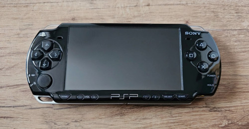 Sony psp 2004 piano - sony,