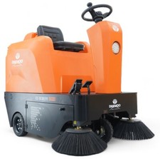 Daewoo Kehrmaschine DAS80 48V Aufsitz Kehrwagen  6.380 m²/h Flächenleistung