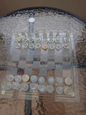 Chess Schachspiel mit Glasbrett