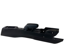 Audi A3 / 8P / Mittelkonsole Mitteltunnel Armlehne Verkleidung Abdeckung