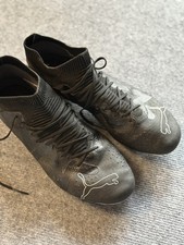 Puma Future Jungen Herren Fußballschuhe schwarz Gr39 