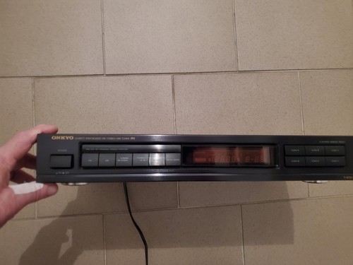 Onkyo quartz synthesized - quartz, fm