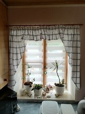 Küchenvorhang - 2 Kurzschals mit integriertem Querbehang naturweiß blau kariert