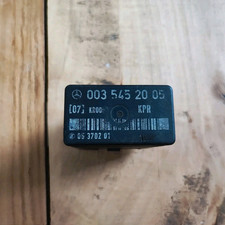 Original Mercedes Benz Kraftstoffpumpenrelais 0035452005