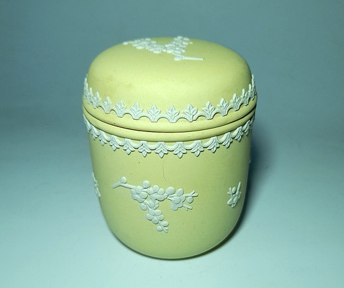 Wedgwood gelbe jasperware - gelbe,