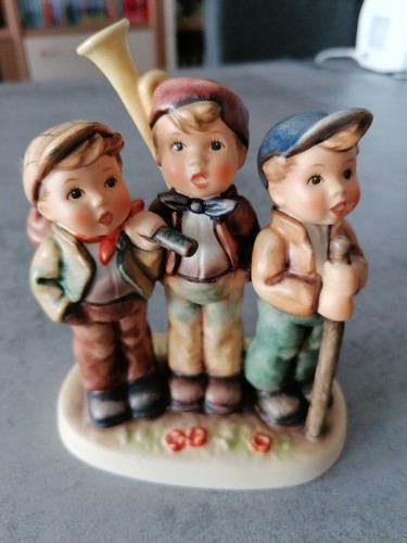 Hummel figur auf - figur,