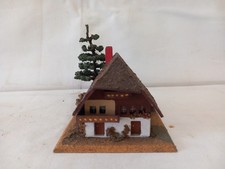 Holzhaus VAU-PE, Faller, Spitaler ? Bauernhaus Handbemalt, mit Baum, Spur TT 