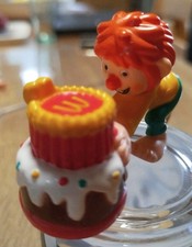 Pumuckel mit Torte - McDonalds Figur - 10 Jahre Juniortüte 