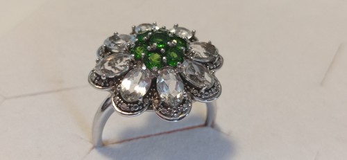 Ring blüte chromdiopsid - blüte,