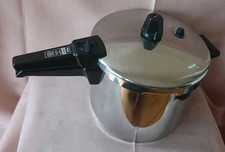 Fissler Vitavit Schnellkochtopf 