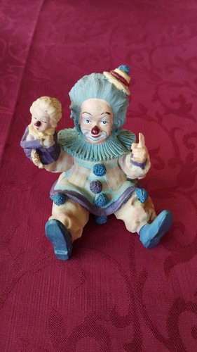 Clown kunststein sitzend - clown,