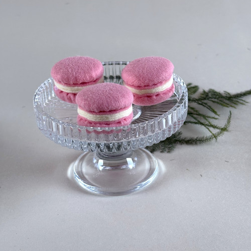 Macarons petit fours - macarons,