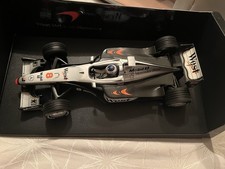 PMA West McLaren Mercedes Mika Hakkinen #8 Tabakwerbung 1:18,