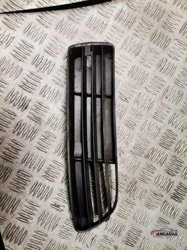 Audi 8d2 gitter vorne - a4,