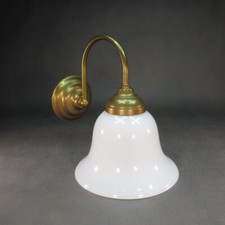 Messingguss Wandlampe Opalglas