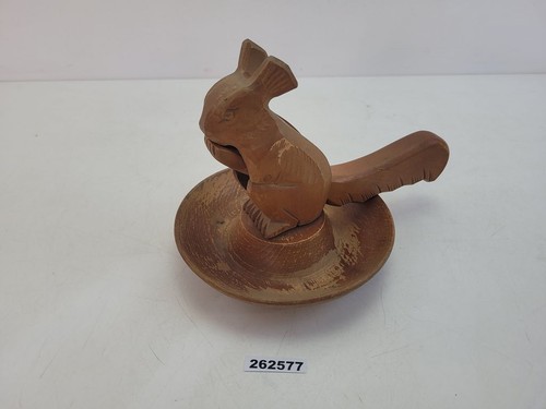 Nussknacker eichhörnchen holz - nussknacker,