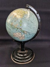 Alter kleiner Globus aus Blech