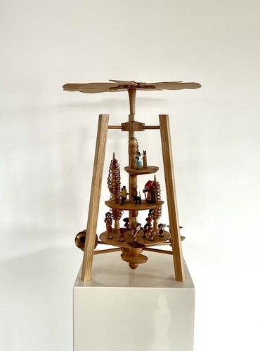 Weihnachtypyramide/Märchenpyr