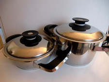 2 kleine Edelstahl-Kochtöpfe  je 16 cm   1x 1 ltr. und 1x 1,5 ltr.