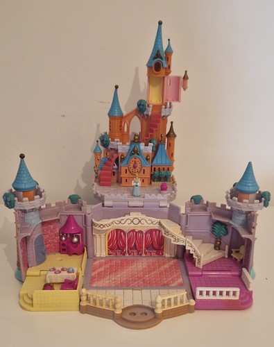 Polly pocket cinderella - polly, castle
