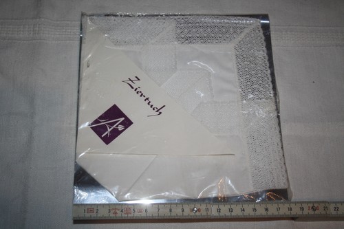 Ziertuch original verpackt