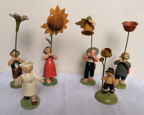 Verschiedene ältere figuren - verschiedene,