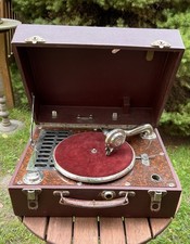 Majestrola Majesta Antikes Grammophon, Koffergrammophon, um 1925