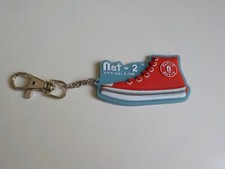 NAT-2 Schuhe Sneaker Chucks Schlüsselanhänger Fun Keychain Gummi Rot Vintage NEU