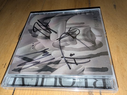 Korn hand signed requiem - korn,