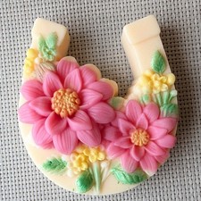Hufeisen mit Blumen Form