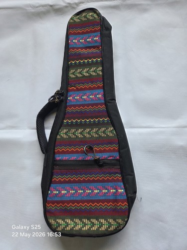Ethno stil gepolsterte ukulele - gepolsterte,
