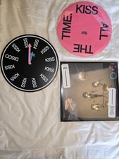 HARRY STYLES KISS ALL THE