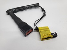 BMW 3er E90  Gurtschloss Gurtstrammer Gurtstraffer  vorne rechts  7126296   (05)