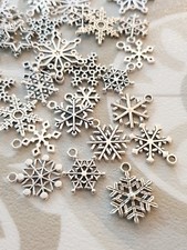 10 Schneeflocken Anhänger